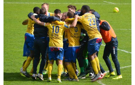 U17